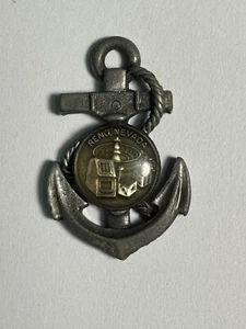 COLLECTABLE Vintage Reno , Nevada Casino Pendant - Picture 1 of 2