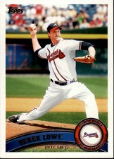 2011 Topps Atlanta Braves Baseball Card #19 Derek Lowe