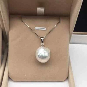925S Natural 13-14 mm White Unusual Near Round Drip Baroque Pearl Pendant - Picture 1 of 2