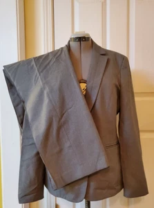 Emily Women 2PC Gray Polyester Pant Suit Size 18W - Picture 1 of 10