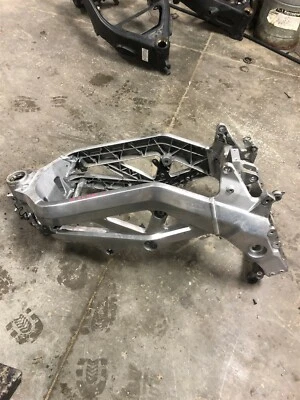 03 chasis cuadro Suzuki SV1000 SV 1000 SK3 Foto 1 de 4