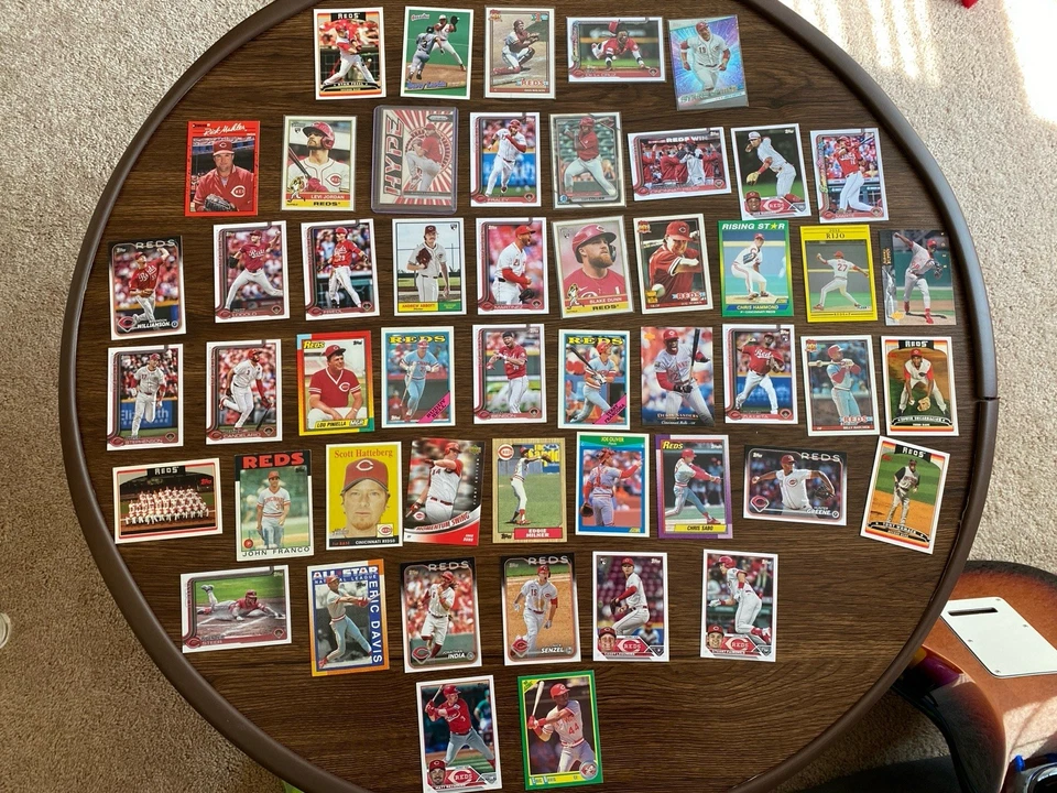 Lote de 50 tarjetas del equipo de los Rojos de Cincinnati MLB tarjetas de béisbol estrellas a granel insertos de novatos Foto 1 de 4