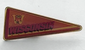 Vintage University Wisconsin Badgers Wimpel Anstecknadel Wingcraft USA Football - Bild 1 von 3