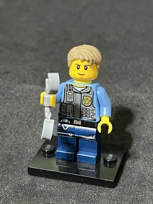 LEGO City Undercover Chase McCain Minifigure Police City 60007 A4 - Image 1 of 4