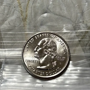 2004-D Michigan State Quarter, Brilliant Uncirculated Condition - Picture 1 of 2