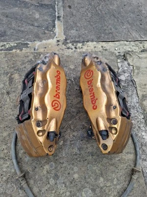 Juego de pinzas de freno delanteras Brembo SUBARU IMPREZA STI 2000-2007 26292FE020 2629FE030 Foto 1 de 4