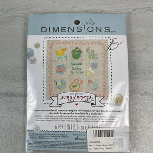 NEU Dimensions bestickt Memory Sampler Amy Powers Baby Kit Geschenk 6x6" Kinderzimmer - Bild 1 von 3