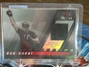 2010 Topps UFC Knockout Fighter Gear Relics /188 Dan Hardy #FG-DH - Bild 1 von 2