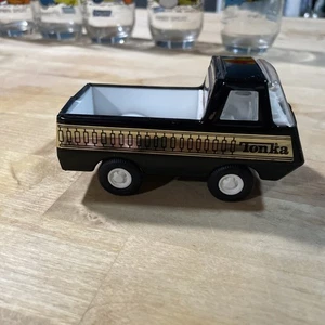 Camion aerodinamico vintage pressofuso Tonka anni 70 2” x 4” nero - Foto 1 di 9