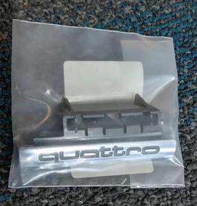 Brand New Genuine OEM Audi A7 Quattro Emblem Logo # 4G8853736B2ZZ - Bild 1 von 3