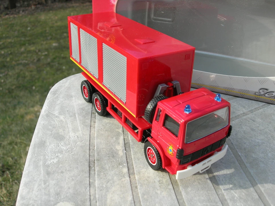 SOLIDO POMPIER CAMION RENAULT S170 CELLULE MOBILE AMPLIROLL!!! - Photo 1/1