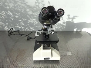 Carlsan Fisher Scientific Microscope with 4 Objective 4X 10X 40X 100X - Picture 1 of 11