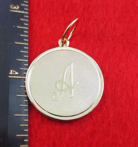 14 KT GOLD EP LARGE(OVER 1") ROUND INITIAL DISC LETTERS A-Z PENDANT CHARM - Picture 1 of 12