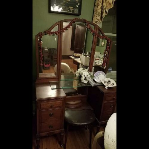 Vtg 1920s Antique Wood Vanity Trifold Mirror Leather Stool Dress Table 6 Drawer