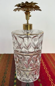 Botella de perfume atomizador Irice vintage hecha en Francia tapa de flores de 6 pulgadas - Imagen 1 de 5