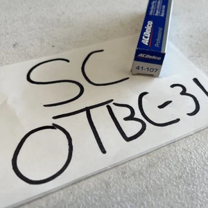 Genuine GM/ACDelco Iridium Spark Plug - 41-107 / GM: 12611882 - Picture 1 of 3