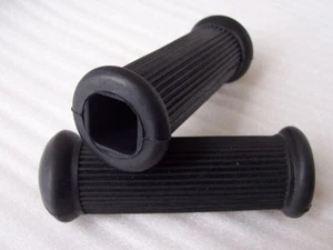 BSA TRIUMPH PILLION PASSENGER FOOTREST RUBBER PAIR 29-7583 - Picture 1 of 8