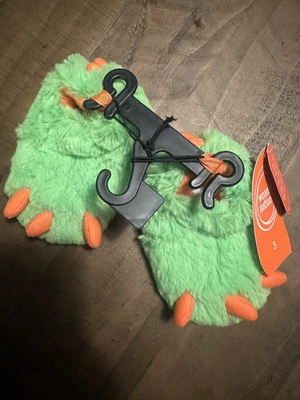 Infant toddler boys monster fuzzy green & orange slippers new size 3 - Image 1 of 4