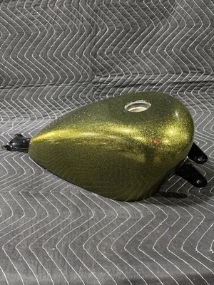 Xl1200X Harley-Davidson Sportster 2007-2021 tanque de combustible escamas de oro de 2,5 galones Foto 1 de 4