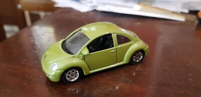 WELLY 1/60 VOLKSWAGEN NEW BEETLE VERDE VERY GOOD - Immagine 1 di 4