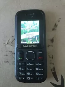 MASTER MF015 - CELLULARE DUAL SIM - ORIGINALE RARO DA COLLEZIONE - Foto 1 di 4