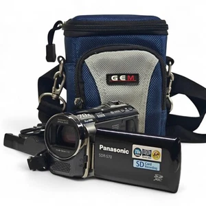 Panasonic SDR-S70 Camcorder 78x Zoom Handheld Digital Video Camera, Bag, Charger - Picture 1 of 9