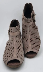 Earth Womens Size 8W Wide Suede Perforated Peep-toe Booties Marietta Seren Beige - Picture 1 of 18