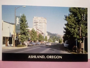 Ashland Oregon Innenstadt Straßenszene  - Bild 1 von 2
