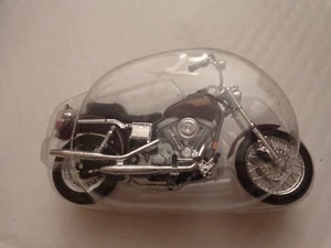 Nuovo 1/18 Maisto - 1999 FXDL Dyna Basso Rider Harley Davidson - Moto Bicicletta - Foto 1 di 1