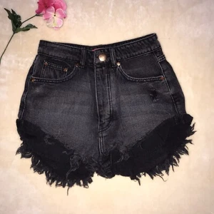 Junior Caffeine Black Short Jean Shorts Size S - Picture 1 of 12
