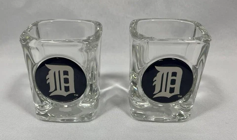 Set of 2 Detroit Tigers MLB Shot Glasses Old English D Cover