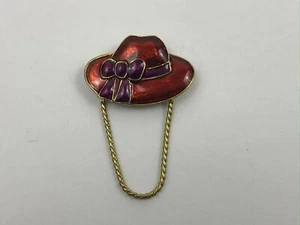 Broche prendedor Red Hat Society cinta púrpura esmalte? Lindo pin de solapa de sombrero - Imagen 1 de 8