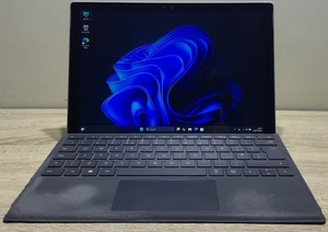 Microsoft Surface Pro 4 1724 WINDOWS 11 PRO Core i5-6th Gen 4GB RAM 128GB SSD - Picture 1 of 5