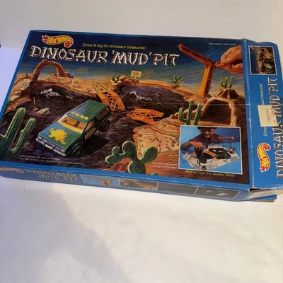 Rare Vintage 1987 Hot Wheels 4513 Dinosaur 'Mud' Pit Playset - Image 1 of 4