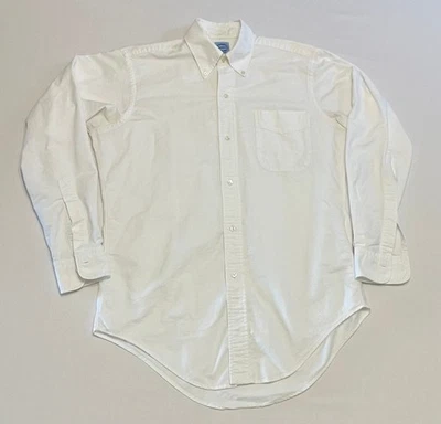 Mercer & Son's Men's White Oxford Cloth Button Down 14.5-32 - Image 1 of 4