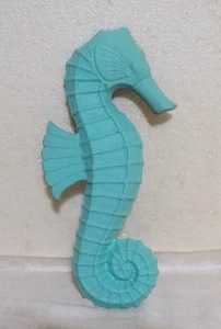 Vintage Cast Iron Seahorse Hanging Wall Decor Seaside Coastal Decoration 12.5" T - Imagen 1 de 7