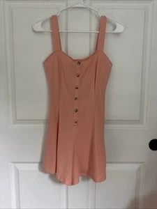 Forever 21 Strampler Damen klein pfirsich Herzausschnitt Knopfleiste neu mit Etikett - Bild 1 von 6
