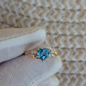 Vintage Natural Blue Topaz and Diamonds Gemstone 10k Yellow Gold Ring - Picture 1 of 7