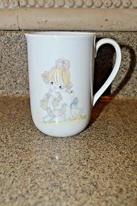 VINTAGE 1984 ENESCO NOBLE MOMENTS PORZELLAN LATTE TASSE "JEDER TAG IST ETWAS GANZ BESONDERES" - Bild 1 von 2