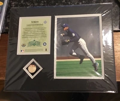 2001 ICHIRO SUZUKI GAME USED BASEBALL PIECE - UPPER DECK AUTHENTICATED FREE SHIP - Image 1 of 3