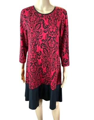 Vestido Tiana B Fit Acampanado Estampado Damasco Rojo Negro Imitación Cuero Borde Talla 8 Precio de venta sugerido por el fabricante 88 USD Foto 1 de 4