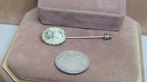 PIN BROCHE SOMBRERO OVALADO TONO PLATA VINTAGE CON ROSA GRIS  - Imagen 1 de 4