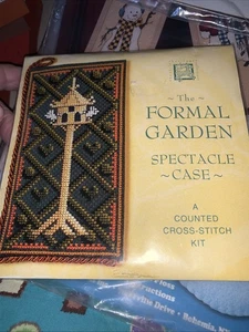 Textile Heritage kit custodia vetro punto croce formale giardino voliera - Foto 1 di 7