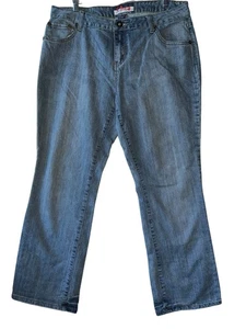 Muah Jeans Womens Plus Size 16W Denim Blue Bootcut Jeans With Embroidered Back P - Picture 1 of 4