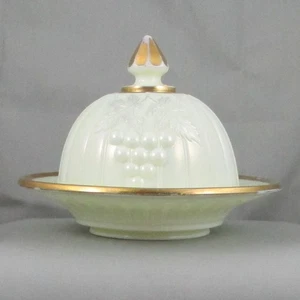 NORTHWOOD GRAPE & GOTHIC ARCHES PEARLIZED CUSTARD GLASS COVERED BUTTER DISH - Picture 1 of 8