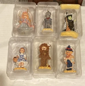 VOLLSTÄNDIGES SET MIT 6 EFFANBEE PUPPE DER ZAUBERER VON OZ ORNAMENTEN MIT BOXEN 1999 LIMITIERTE AUSGABE - Bild 1 von 13