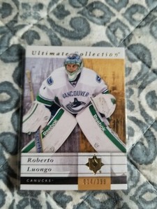 2011-12 Ultimate Collection Hockey Roberto Luongo (base) 34/399
