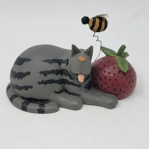 Williraye Studio Summer Treat Grey Stripe Cat Bee Strawberry WW7625 - Picture 1 of 12