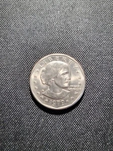 1979 D Susan B Anthony Liberty FG One Dollar U.S. Coin - Picture 1 of 6