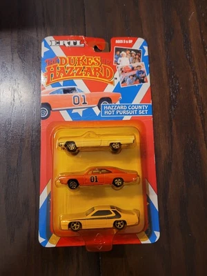 罕见 复古 ERTL The Dukes of Hazzard County Hot Pursuit 套装 三包 Daisy's Car — 第 1/4 张图片